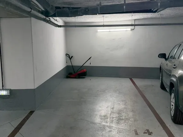 Parking 13 m²