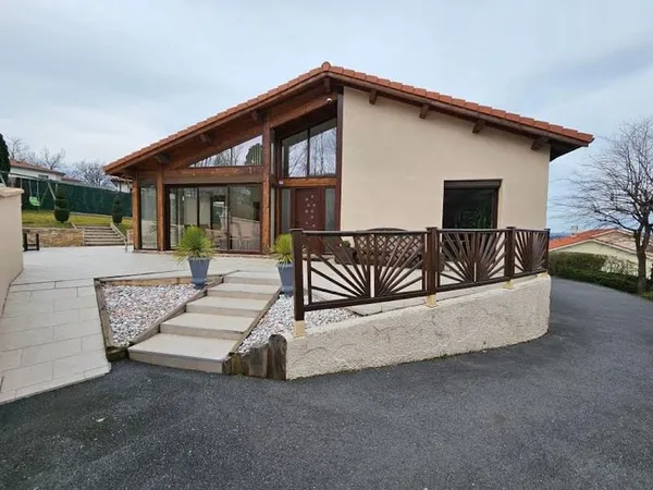 Villa 7 pièces 184 m²