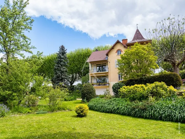 Demeure de prestige Macon 8 pièce(s) 200 m2