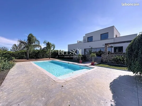 Villa 4 pièces 211 m²