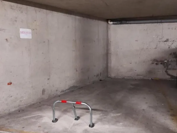 Stationnement Location Lyon   75€