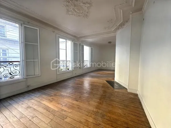 Charme de l'ancien, volumes et fort potentiel **