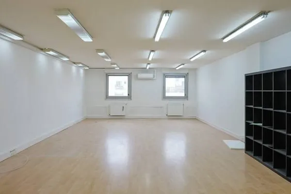 Bureaux 76 m²