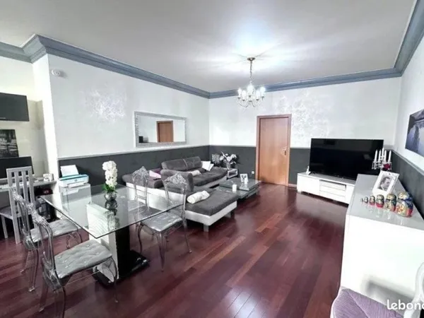Appartement deux chambres, 104 m² à Volmerange-les-mines