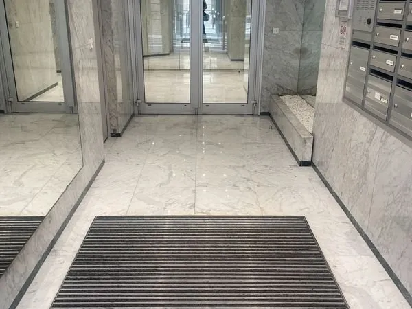 Espace de stockage - cave a louer - rue de l'amiral hammelin paris 16, metro boissiere