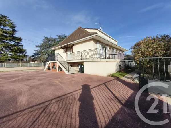 Maison 10 pièces 188 m²