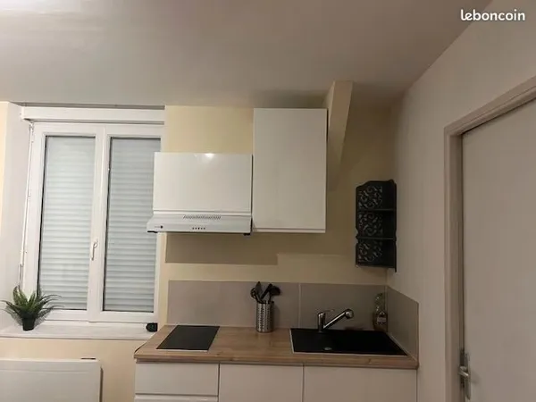 Studio Meublé eau et électricité compris