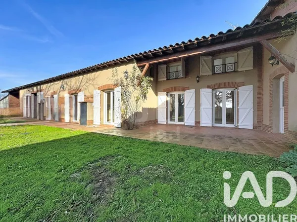 Maison 7 pièces 207 m²