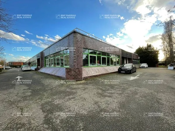 Bureaux 296 m²