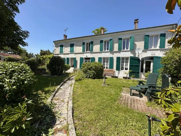Maison de Village avec jardin