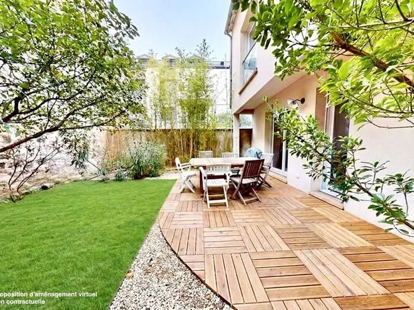 Maison 6 pièces 223 m²