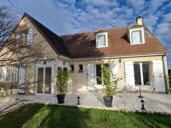 Maison 9 pièces 180 m²