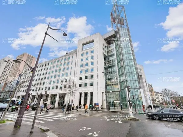 Bureaux 13112 m²