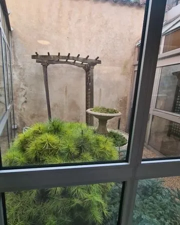 Local Commercial