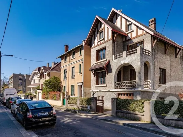 Maison 7 pièces 231 m²