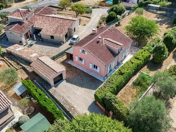 Villa de charme avec vue dégagée