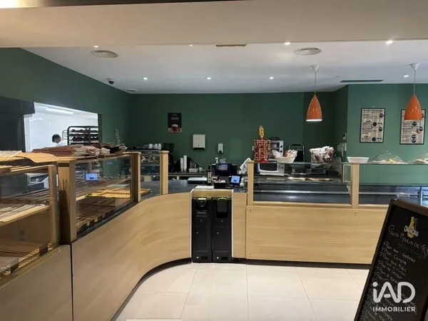 Local commercial 200 m²