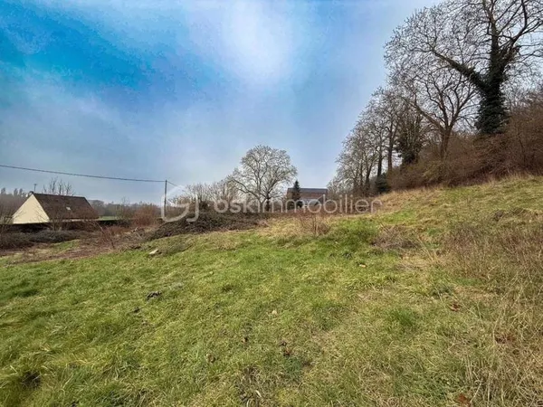 Terrain constructible 1357 m²