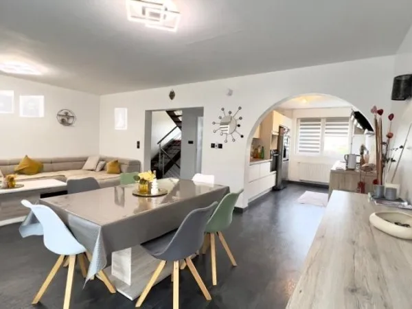 Maison 6 pièces 120 m²