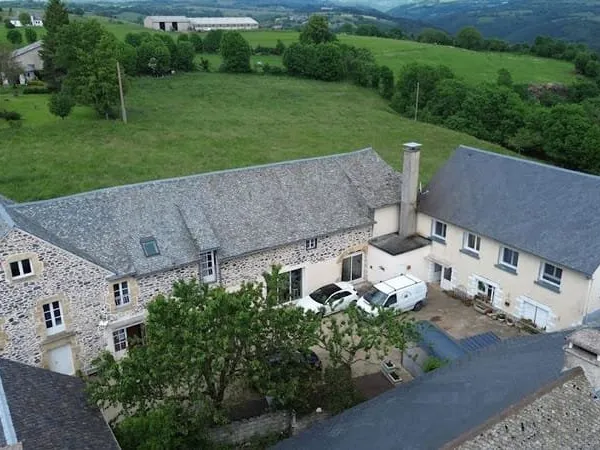 Maison 14 pièces 370 m²