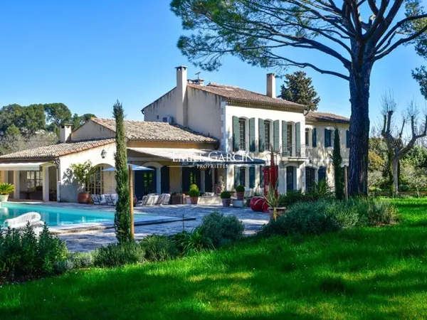 Le Mas Rousti - Alpilles- 5 chambres- 4 sdb- piscine - tennis