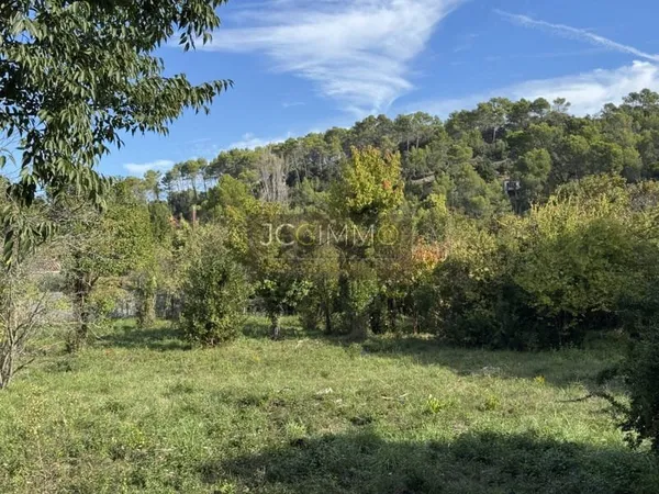 Terrain constructible 540 m²