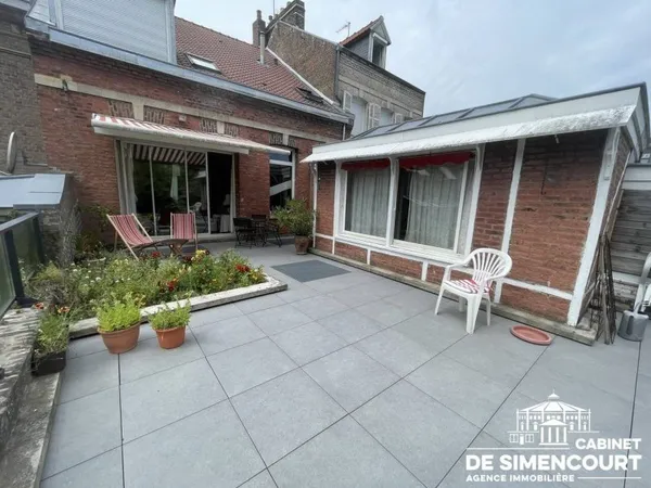 Maison 11 pièces 200 m²