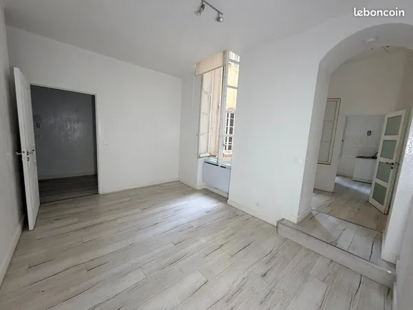 Appartement T2 Place d'Armes