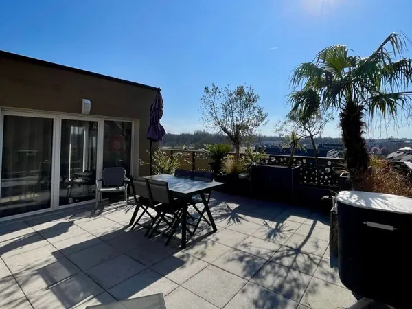 Appartement 3 pièces 61 m2 - Terrasse 45 m2 - Dernier étage