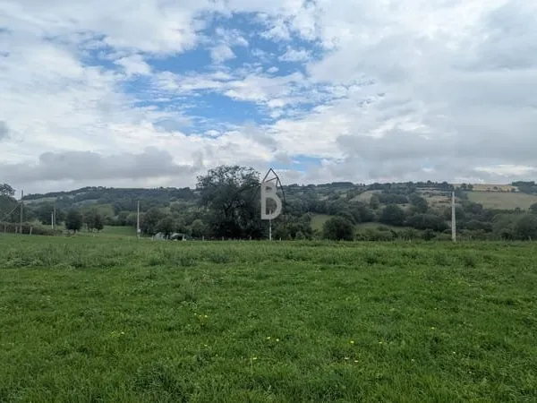 TERRAIN CONSTRUCTIBLE - 1500m2 - GABRIAC
