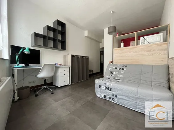 Studio meublé - hyper centre-ville