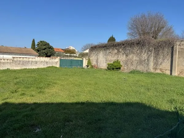 Terrain 549 m²