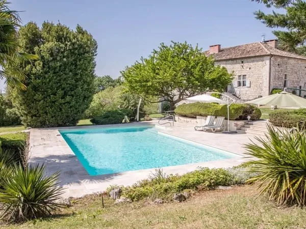 Prestigieux Manoir avec vue sur la vallée