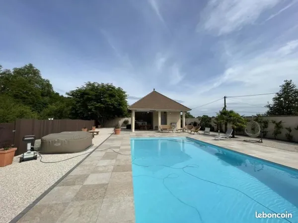 Maison en Viager 8 pièces 300 m²