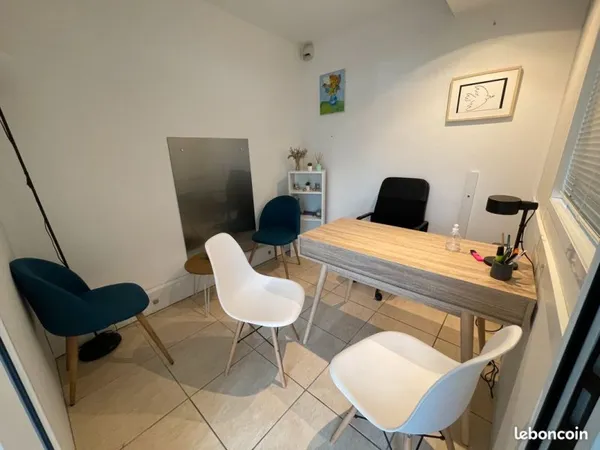 Cabinet à partager proche pl. Albert I