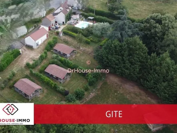 Belle propriété avec piscine, dépendances et 3 gites / chambre d'hôtes