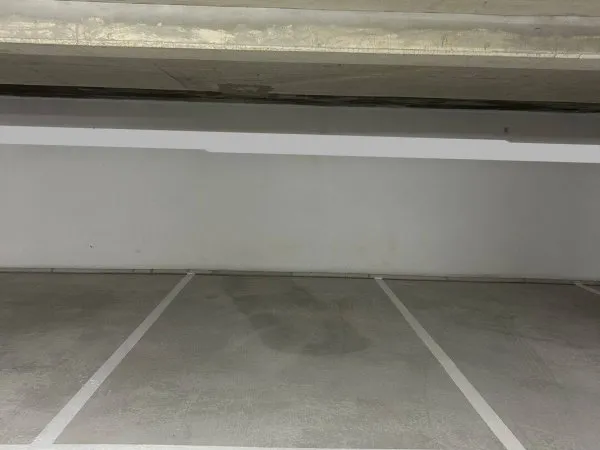 Parking 12 m²