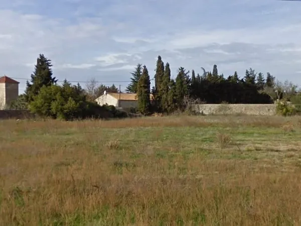Terrain 400 m²