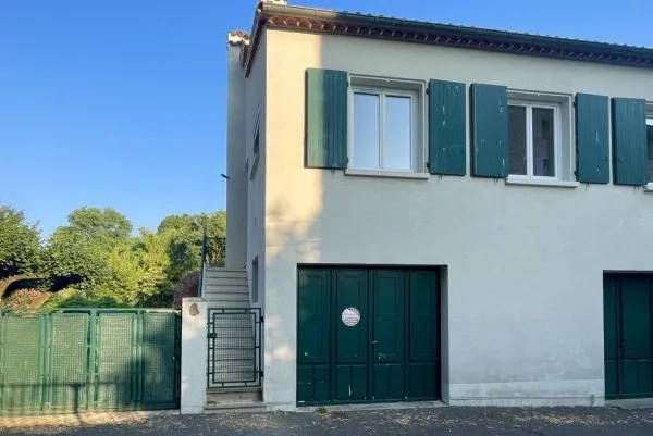 Ensemble immobilier de 3 logements avec belle rentabilité !