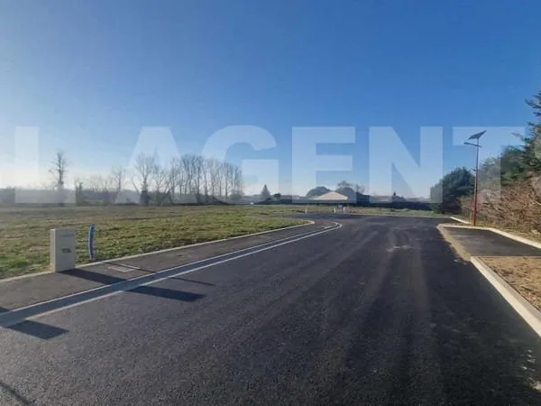 Terrain 1214 m²