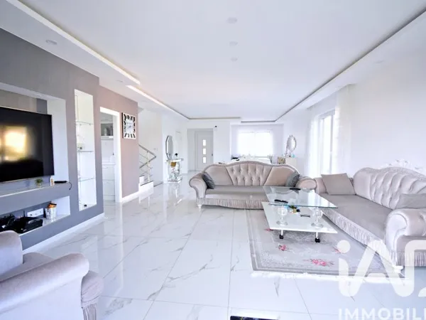 Vente Maison/villa 8 pièces