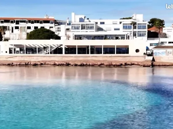 Local commercial 141 m² LA CIOTAT