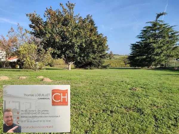 Terrain 440 m²