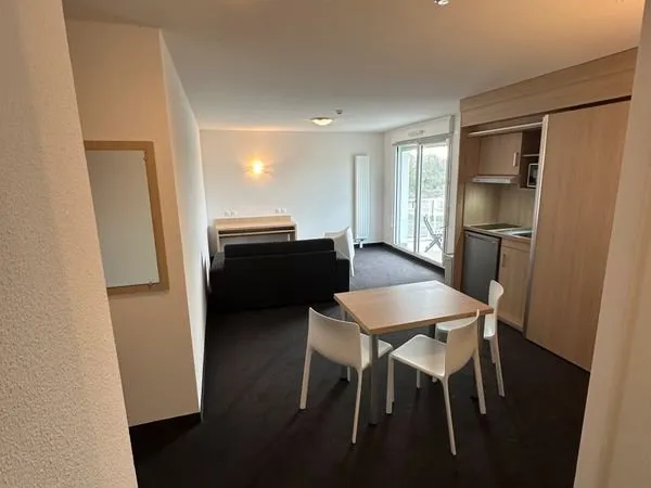Appartement T2 de 42m² meublé - CHALIFERT