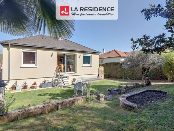 Maison de plain-pied 5 pièces 77 m²