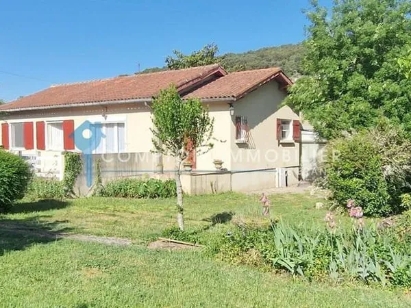 Maison de plain-pied 7 pièces 136 m²