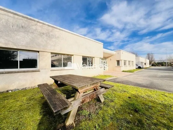 Bureaux 306 m²
