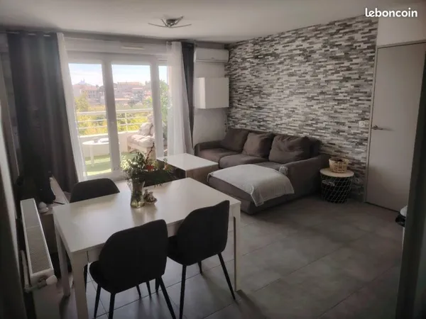 T3 lumineux avec terrasses, vue dégagée sur Notre-Dame de la Garde
