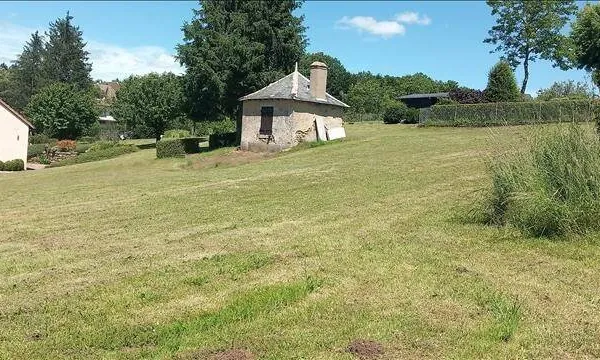 Terrain constructible 1300 m²