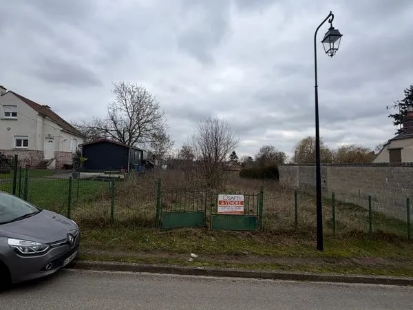 Terrain constructible à vendre - idéal pour appartement